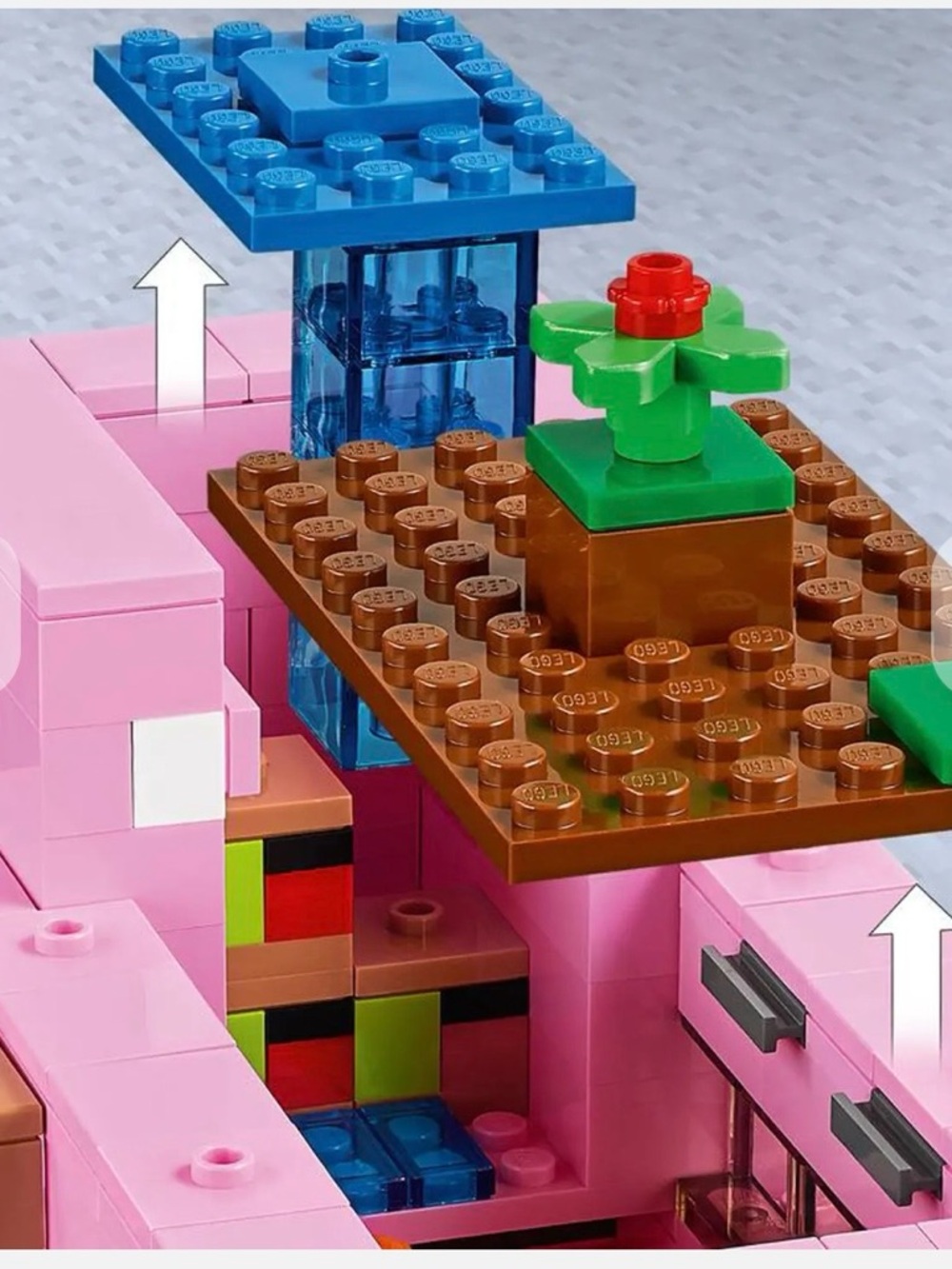 99% complete LEGO Minecraft: The Pig House (21170) - retired - Picture 6 of 7